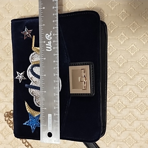 Olivia Miller Purse "Love" - Picture 7 of 8